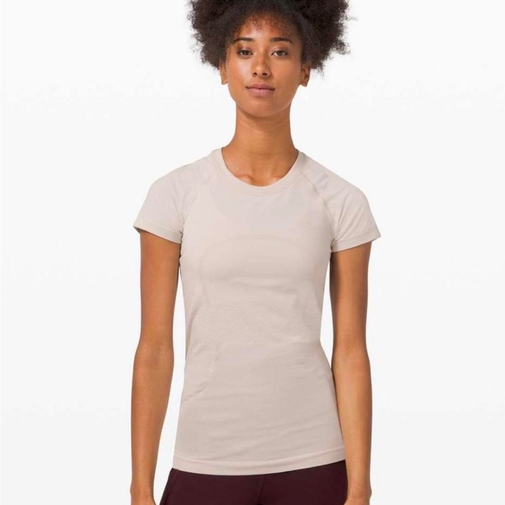 LULULEMON SHORT SLEEVE SWIFTLY TECH 2.0 DUNE/MINK PINK